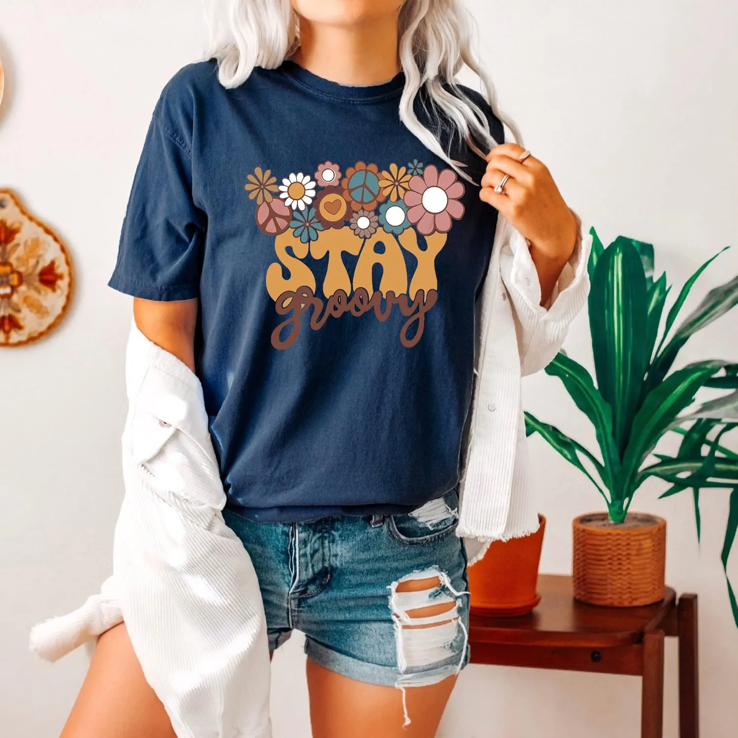 Stay Groovy Shirt for Womens Floral Graphic Retro Shirts Hippie 70s Tee Summer Tee Tops